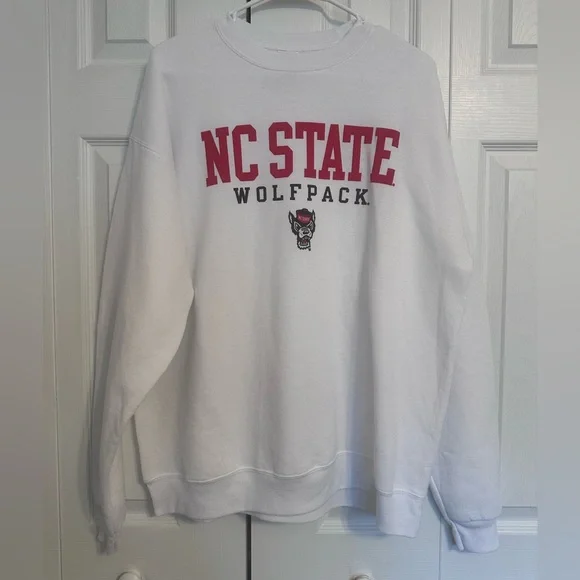 Champion White and Red NC State Wolfpack Crewneck Sweater - Picture 1 of 7